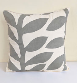 Pillow: #3578 With Form, #3579 W/O Form Vine Pillow