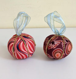 Ornament: #3568 Kitenge Sparkle Ball