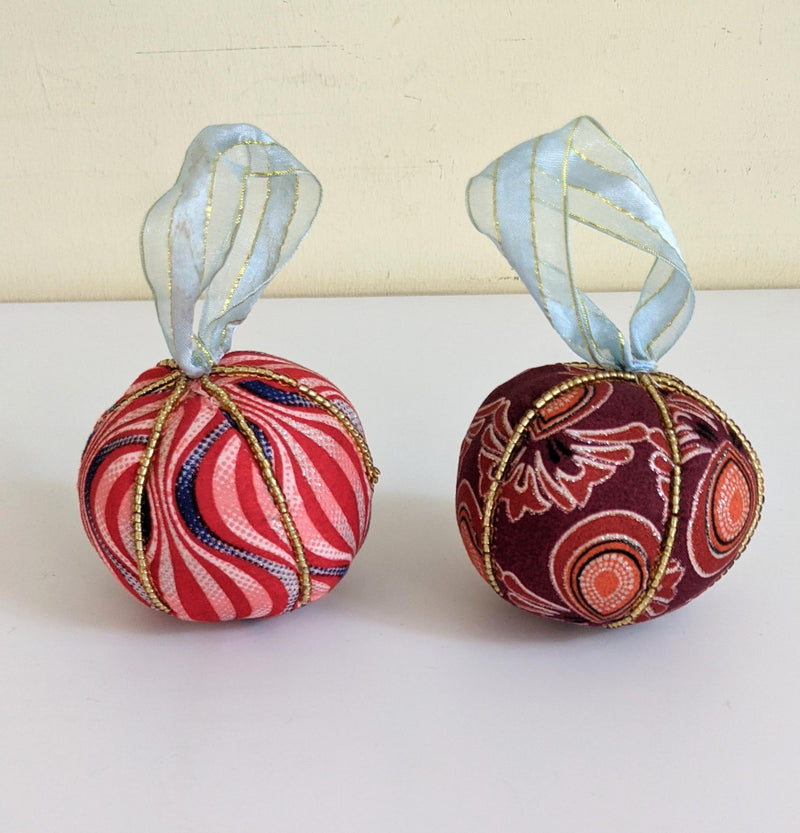 Ornament: #3568 Kitenge Sparkle Ball