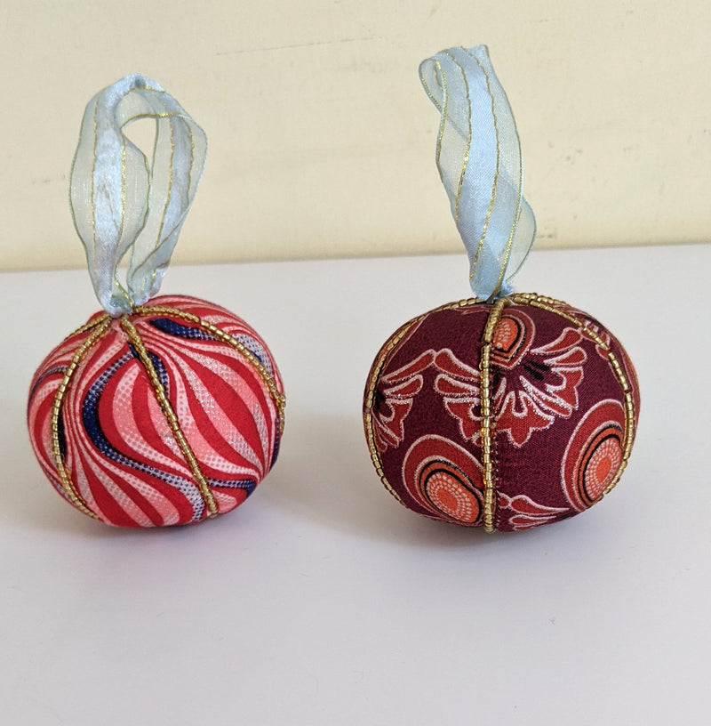 Ornament: #3568 Kitenge Sparkle Ball