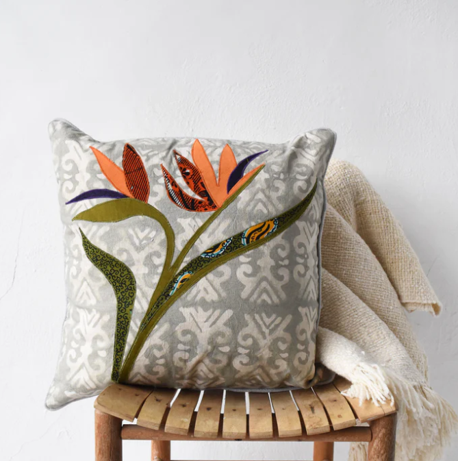 Pillow: #2314 With Form, #2869 W/O Form Bird of Paradise