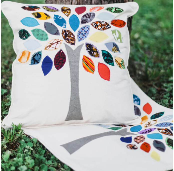 Pillow: #2323 With Form, #2871 W/O Form Family Tree Pillow