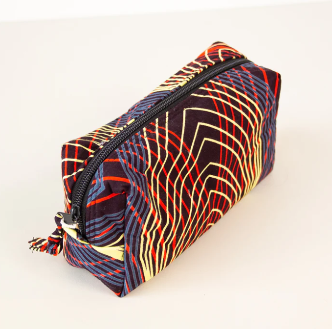 Accessories:#4937 Toiletry Case M