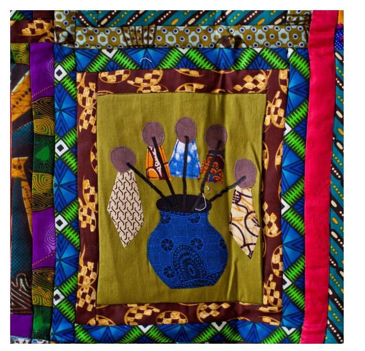 Wall Hanging: #2582 S, #2581 L Unity Quilt 12 Panels