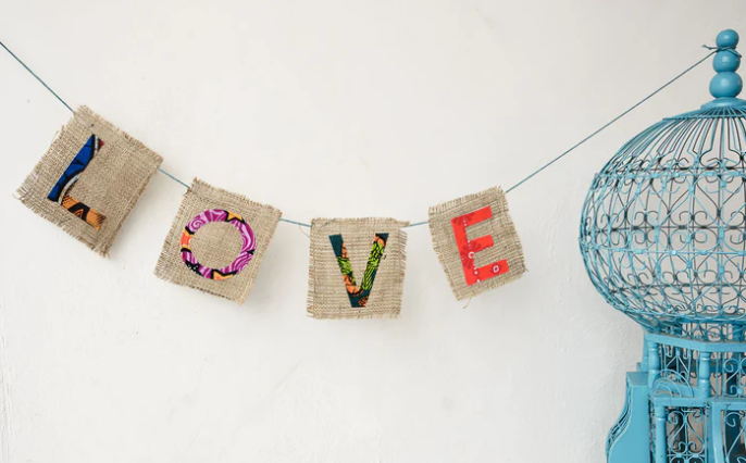 Garland: #2487 Love Letter Garland