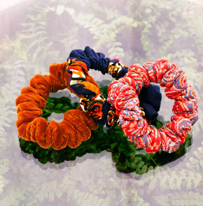 #2694 Pamba Scrunchie