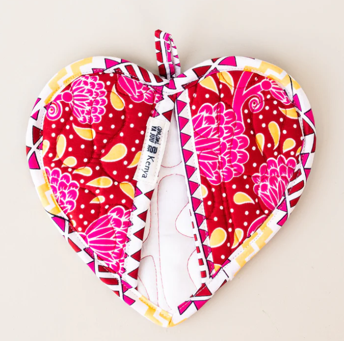 Hotpads: #1839 Kanga Heart Hot Pad