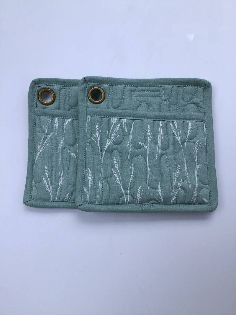 Hot Pad: #3433 W/Sp, #3432 W/O Sp Screen Print Hot Pad Set