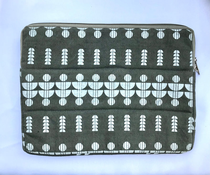 Accessories: #3263 I-Pad Case